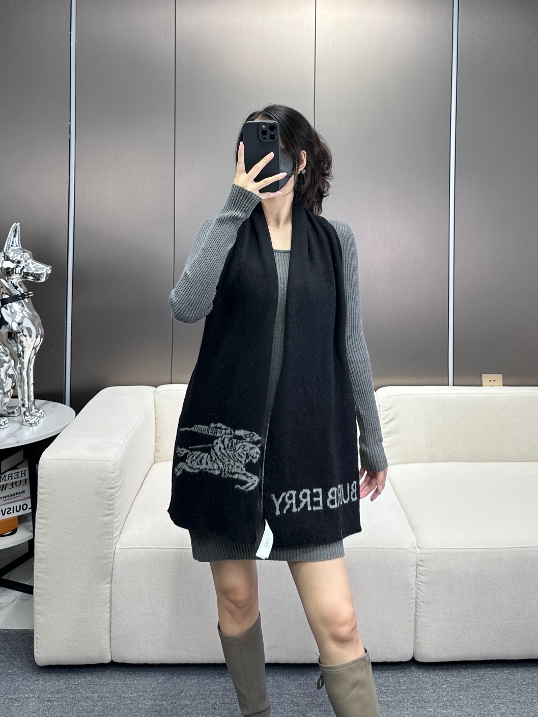 巴宝莉爆款上👍👍2024年最新秋冬新款！ 独家牛货🐂 高端品质针织拼接围巾‼️这种精品是市场上及其少见的