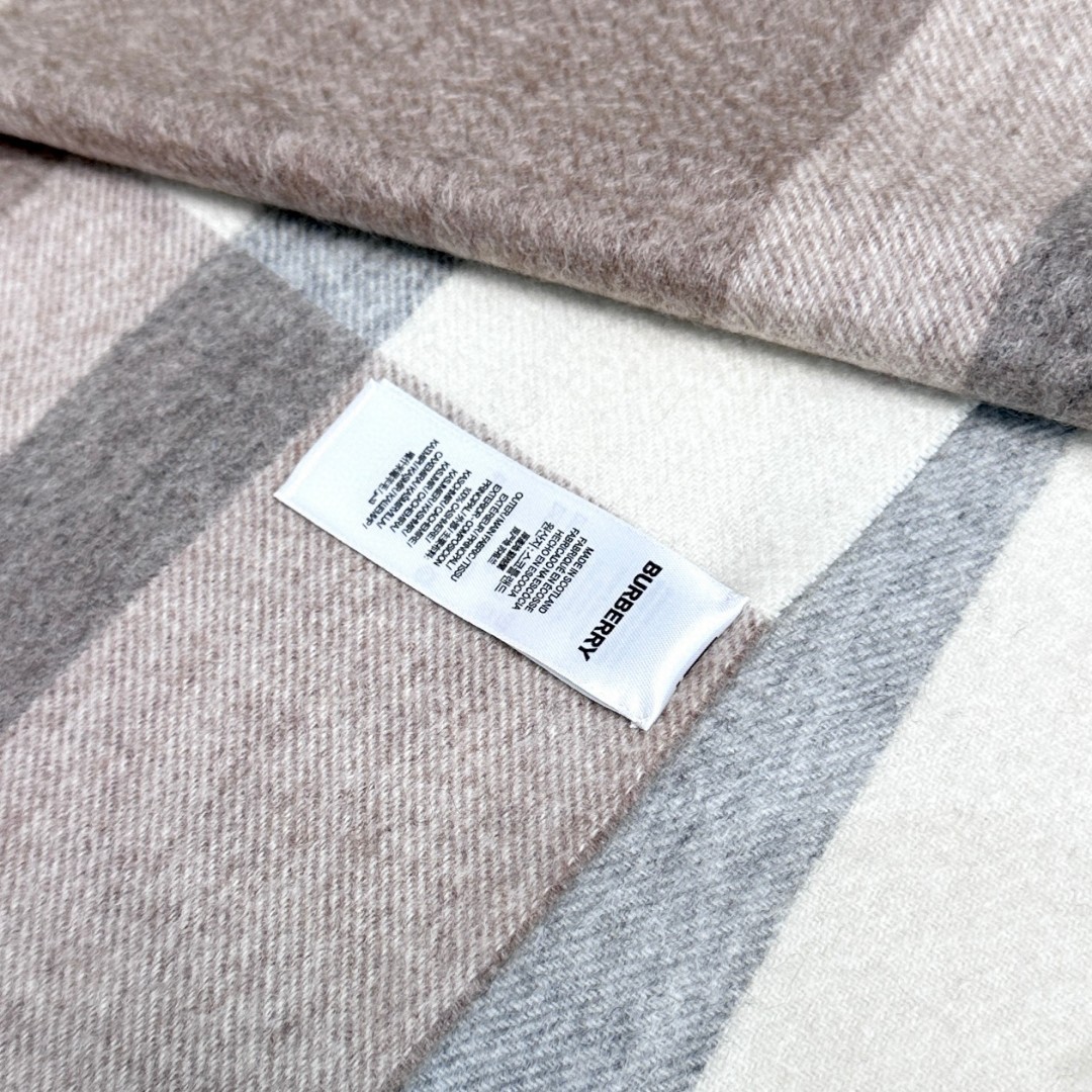 Burberry Cashmere Scarf for Men and Women, Classic Check Design, 30x170cm 9 a1733582273842 3467