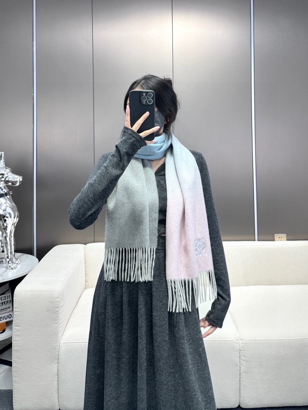 Loewe Gradient Cashmere Scarf, Unisex, Double-Sided, 210 x 36 cm 3 a1733584021973 4708