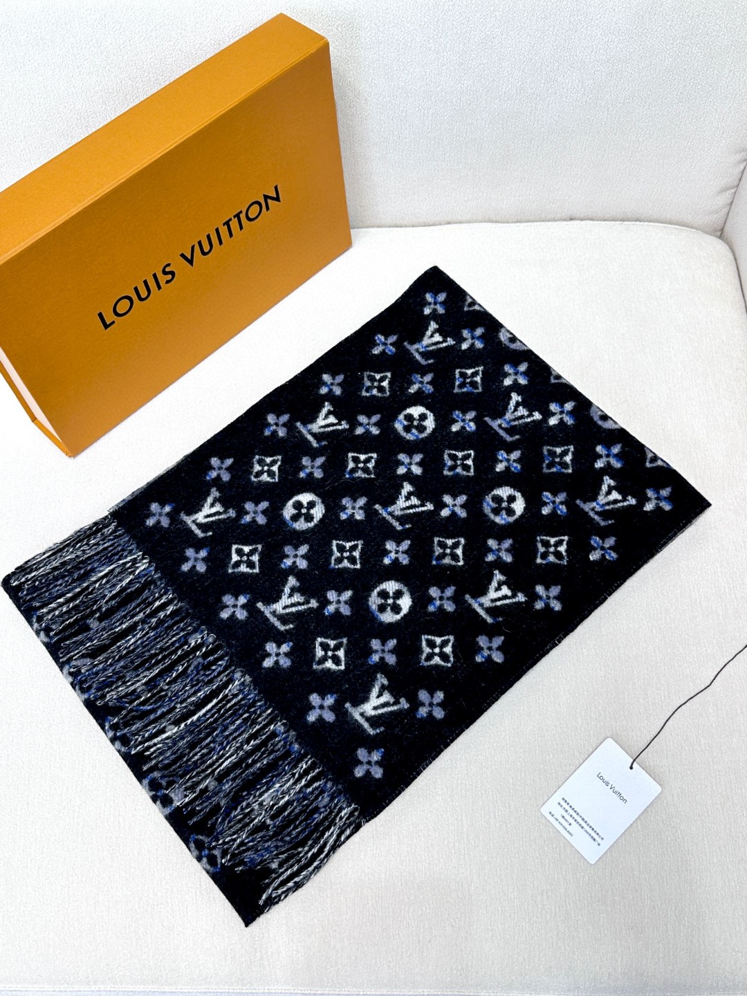 Louis Vuitton Inspired Cashmere Scarf - Designer Style, Ultra-Soft, 32x200 cm 4 a1733584306302 0373