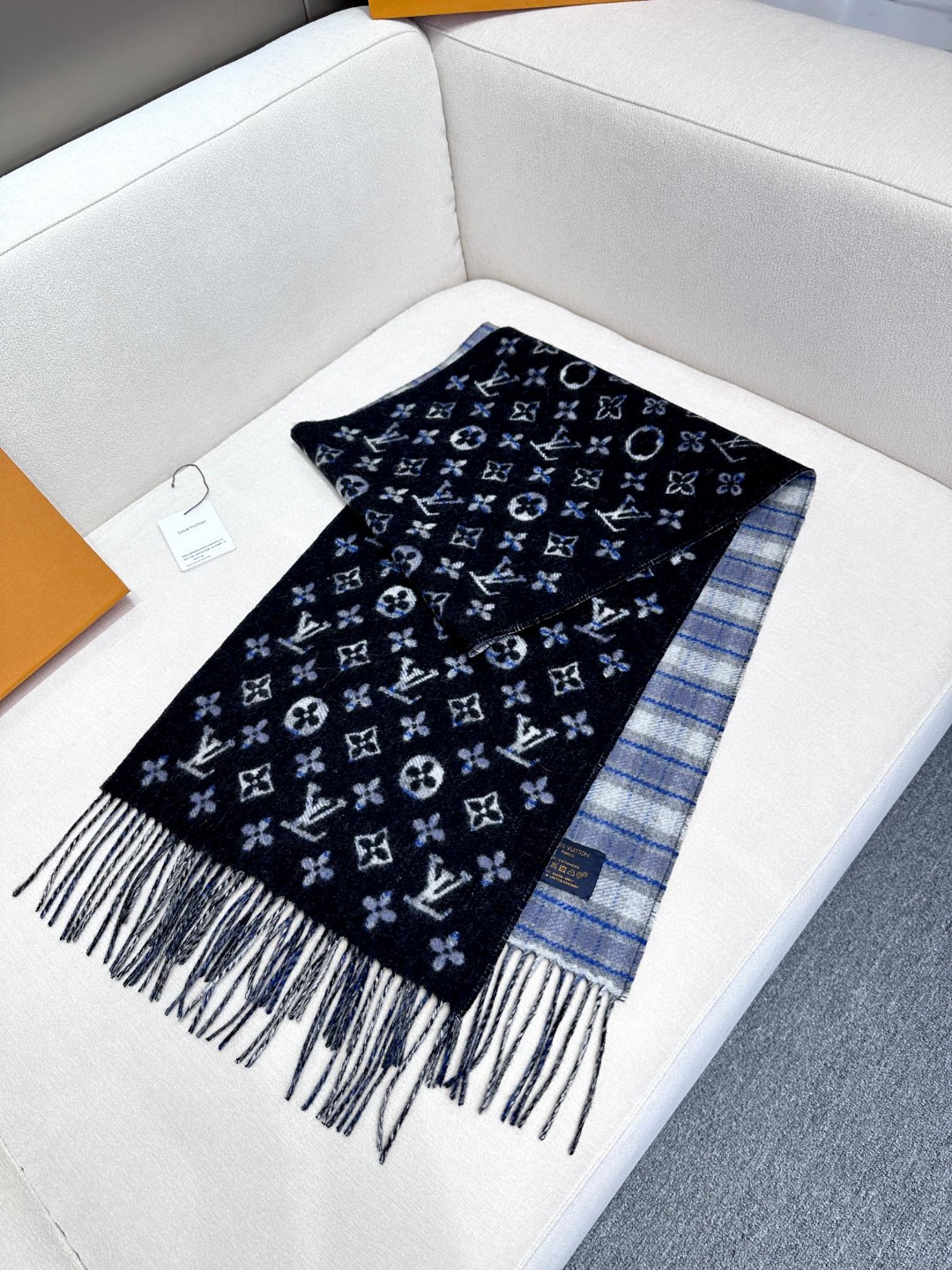 Louis Vuitton Inspired Cashmere Scarf - Designer Style, Ultra-Soft, 32x200 cm 8 a1733584307512 3126