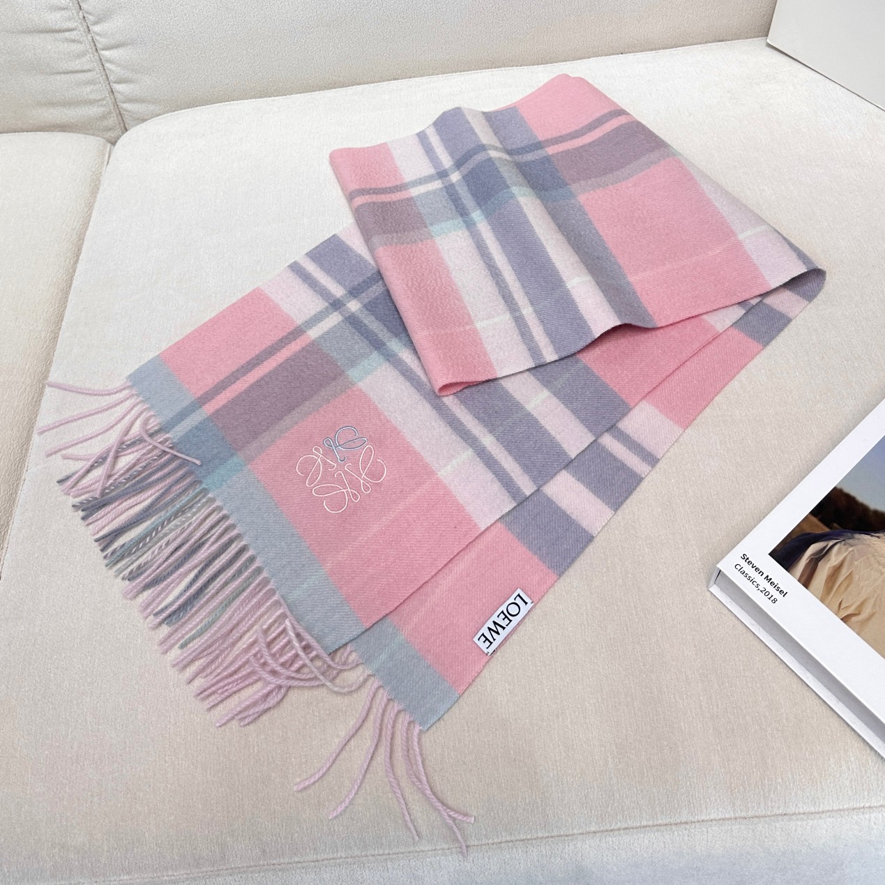 新款到！百分之百山羊绒！2025年罗意微难得的高端女款，非常正的女士围巾~面料大爱，非常柔软细腻舒服‼大