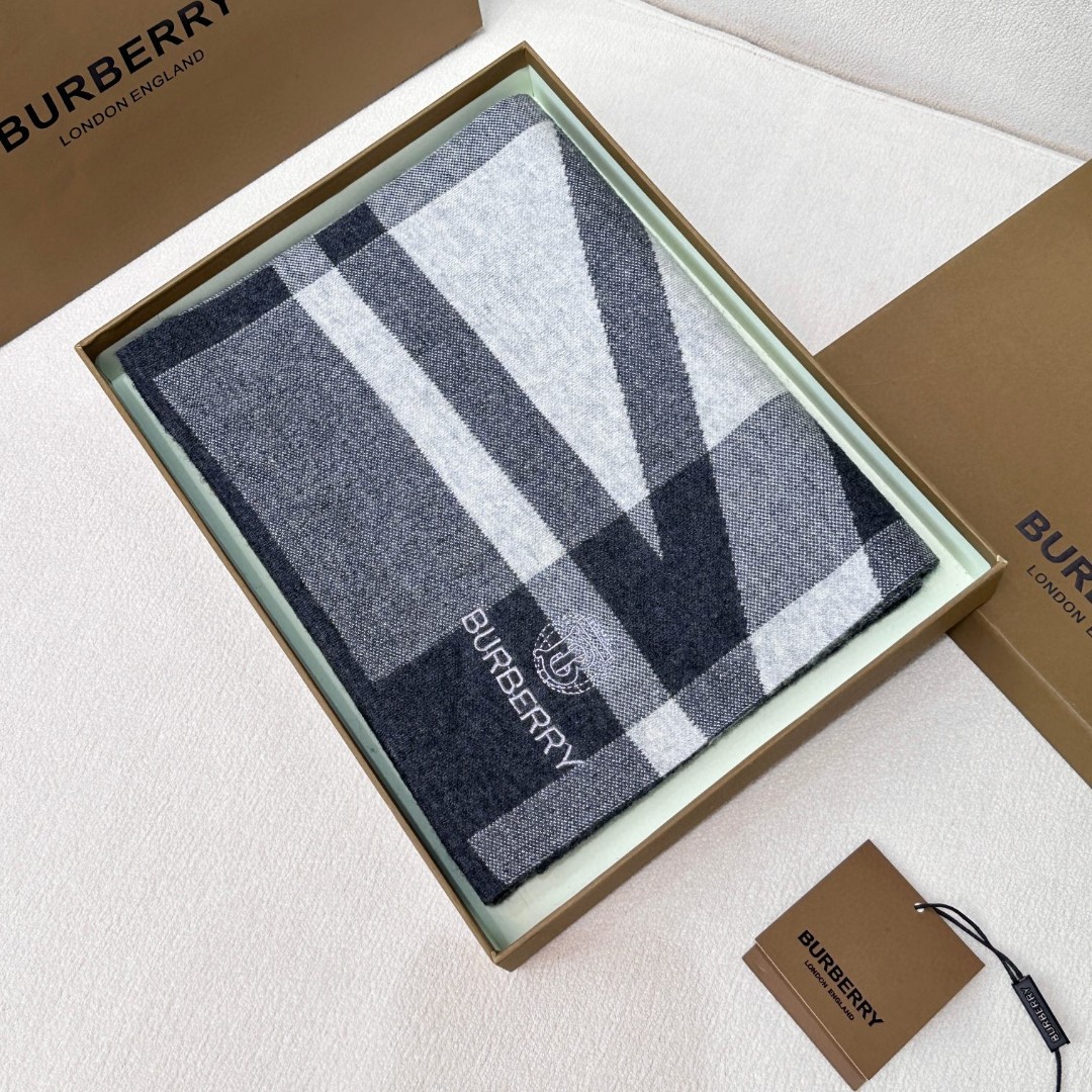 Burberry爆款上新 升级版本！非常柔软亲肤！高端男女士围巾👍【经典格纹地球标志】独家牛货🐂 具有超