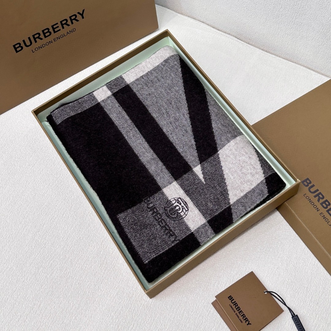 Burberry爆款上新 升级版本！非常柔软亲肤！高端男女士围巾👍【经典格纹地球标志】独家牛货🐂 具有超