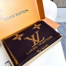 🆕 爆款上新 !2026年最新情侣款👍👍LV 独家牛货🐂 奢华尽在尺寸之间,高端品质‼️具有超高羊绒品质才会被此品 🆕 爆款上新 !2026年最新情侣款👍👍LV 独家牛货🐂 奢华尽在尺寸之间,高端品质‼️具有超高羊绒品质才会被此品