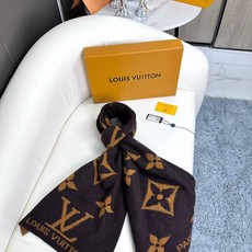 🆕 爆款上新 !2026年最新情侣款👍👍LV 独家牛货🐂 奢华尽在尺寸之间,高端品质‼️具有超高羊绒品质才会被此品 🆕 爆款上新 !2026年最新情侣款👍👍LV 独家牛货🐂 奢华尽在尺寸之间,高端品质‼️具有超高羊绒品质才会被此品