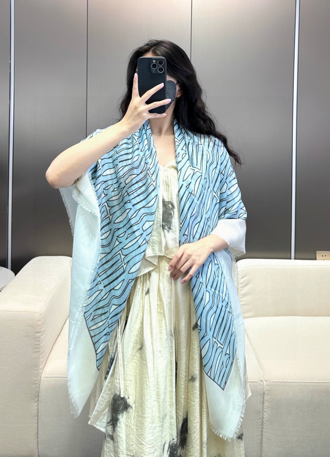  Dior新款羊绒围巾长款披肩！纯粹的高级和时髦感！太有品味了！！】好看死了，质感有腔调！！Dior的招