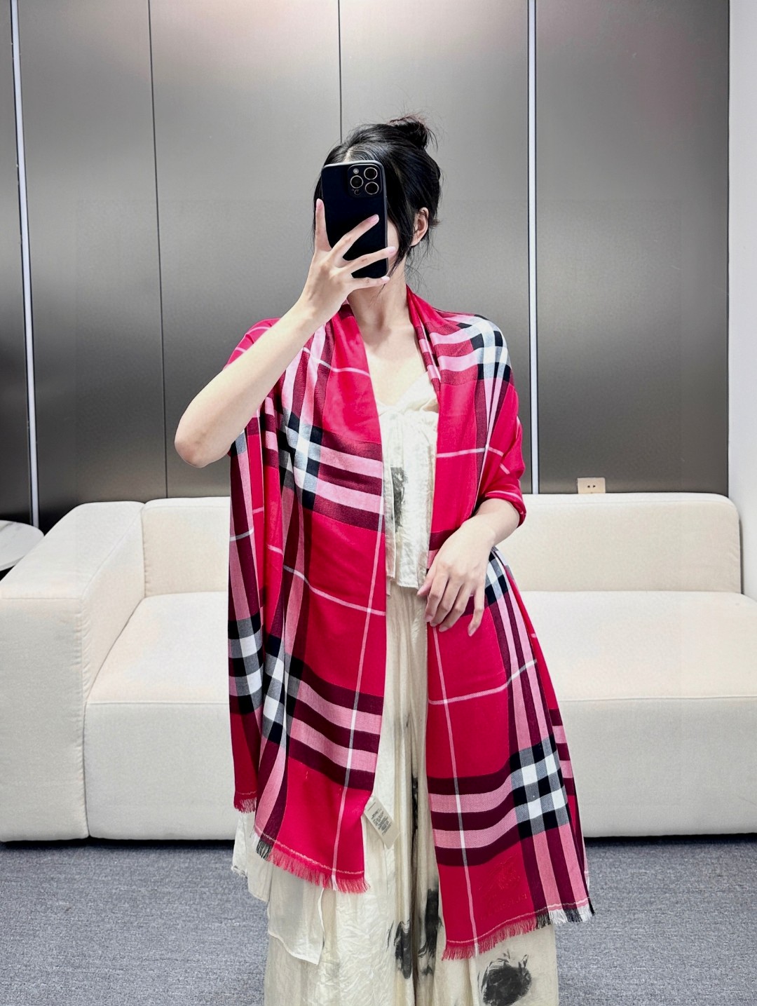   巴宝莉正装系列货 专供旗舰店的viP 💍💍💍顶级苏格兰进口山羊绒  🎆无比的高贵优雅 知性的款式 🎀