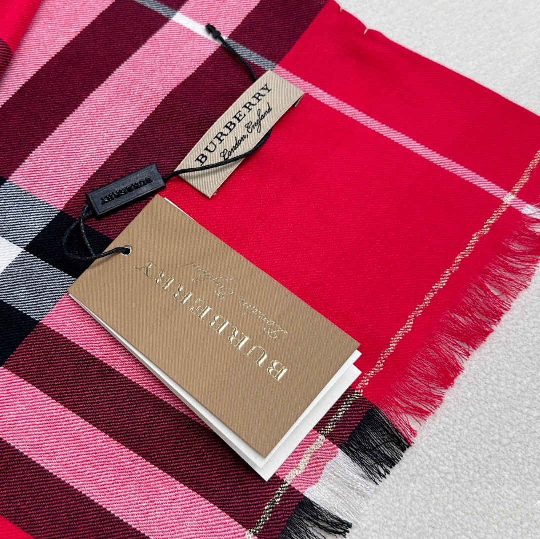 “High-Class Goods: Elegant Style, Quality Design, and Maintenance Tips” - 图片 7