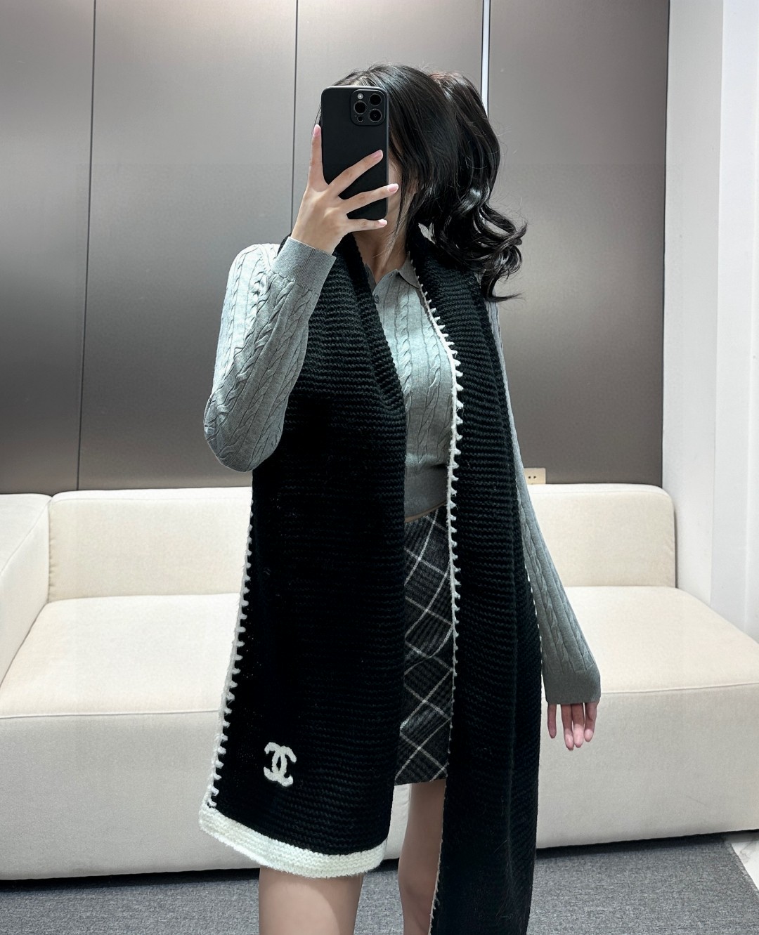 香奈专柜新款【小香】💖💖美翻了 ，御用殿堂级极品‼️新款专柜在售 进口纯羊绒时尚绣花针织毛线围巾披肩❗美