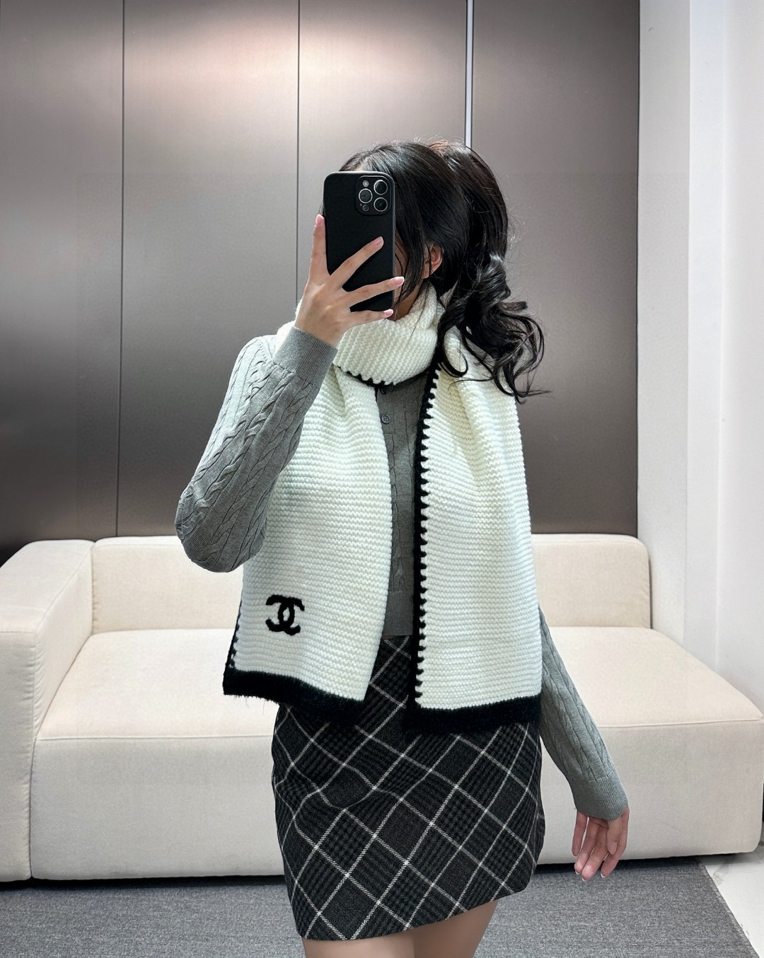 香奈专柜新款【小香】💖💖美翻了 ，御用殿堂级极品‼️新款专柜在售 进口纯羊绒时尚绣花针织毛线围巾披肩❗美