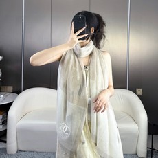 🎀香奈儿2024年最新色系。真的非常高端低调奢华,非常精致唯美的设计,如珍珠般典雅气质❤️来自女人们都会 🎀香奈儿2024年最新色系。真的非常高端低调奢华,非常精致唯美的设计,如珍珠般典雅气质❤️来自女人们都会