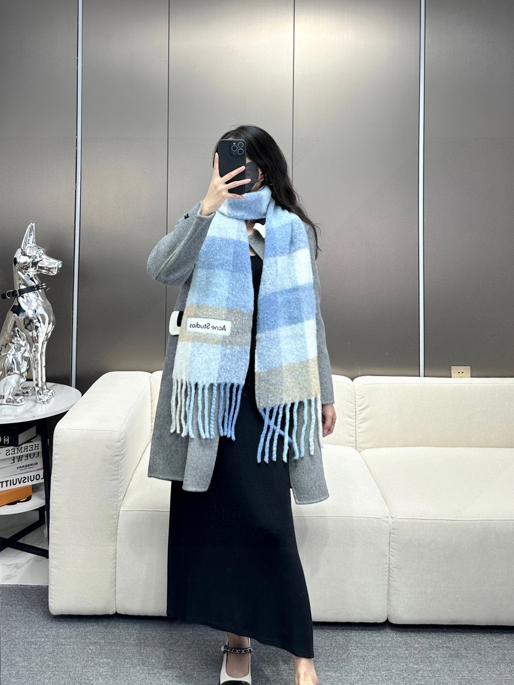 
2024年爆款到货！✔️原厂原单，ACNE新款羊驼毛➕马海毛彩虹围巾，斯德哥尔摩的温暖色彩！第一眼便爱