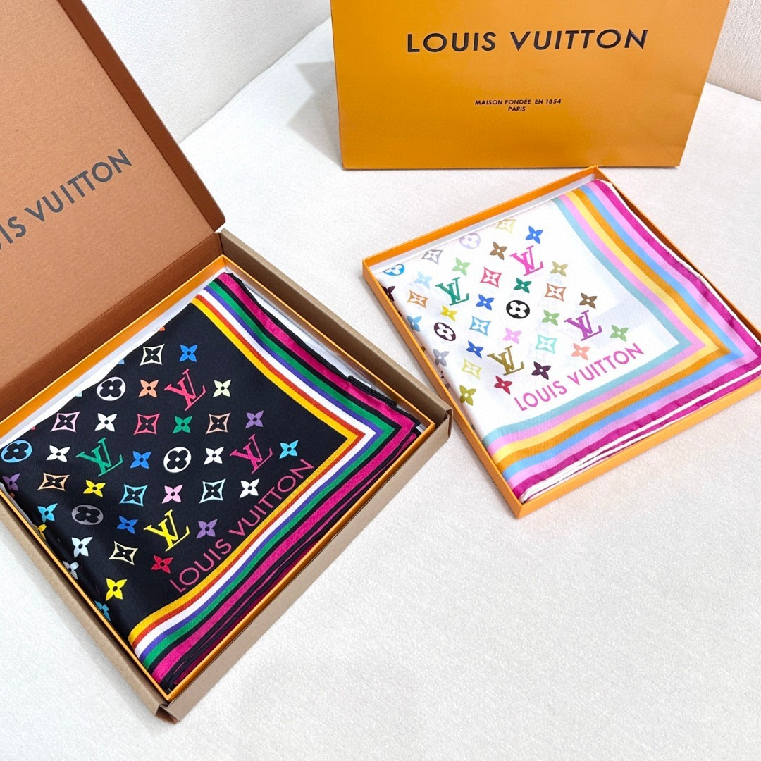 16姆米单面  18姆米双面      LV x TM 90 方巾
【18mm顶级真丝双面同色丝巾】
L