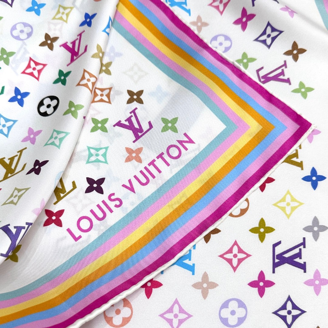 16姆米单面  18姆米双面      LV x TM 90 方巾
【18mm顶级真丝双面同色丝巾】
L