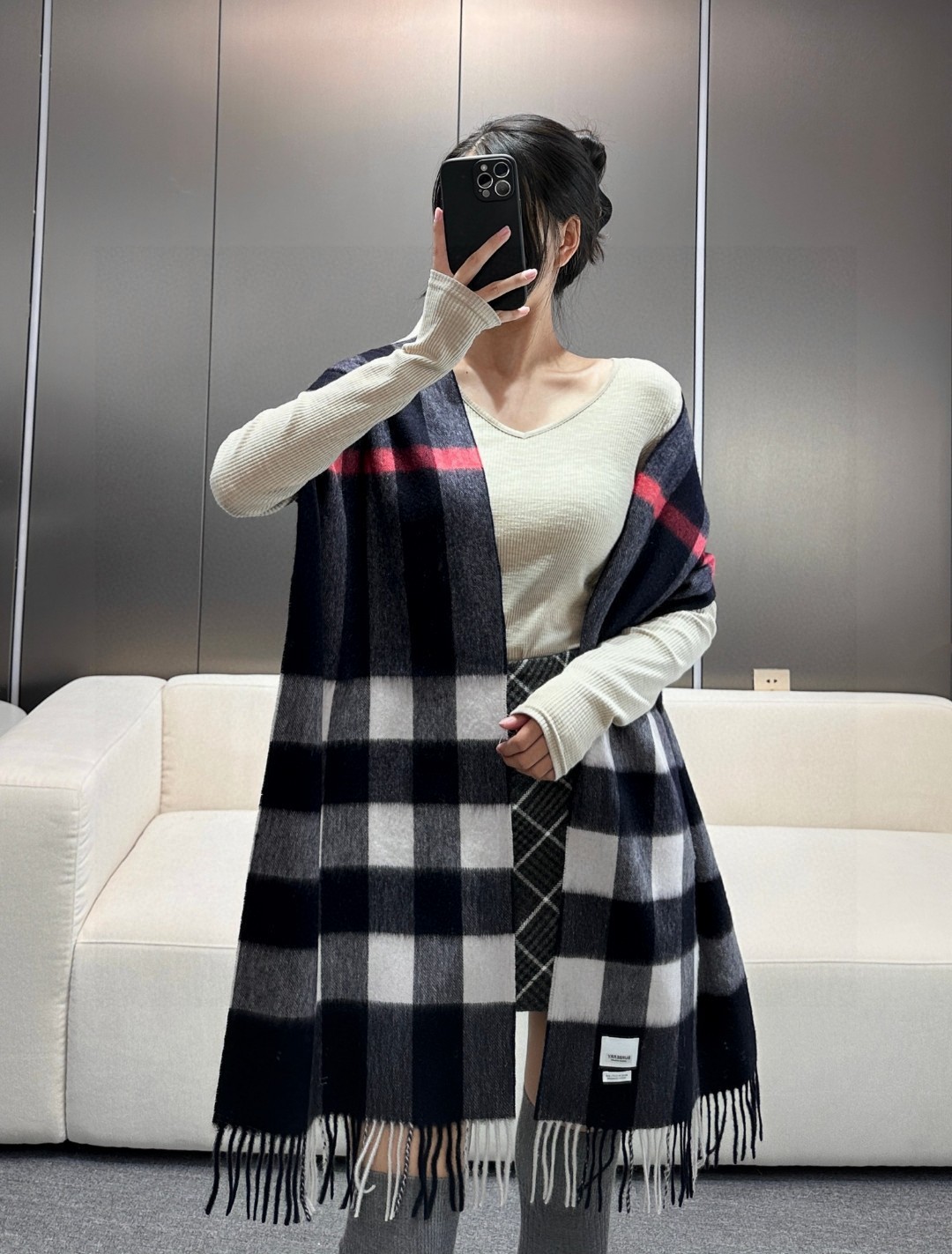 王牌口碑burberry深度经典羊绒格子围巾‼️专柜最新品相,目前专柜都换上了新标👍经典中的经典.全