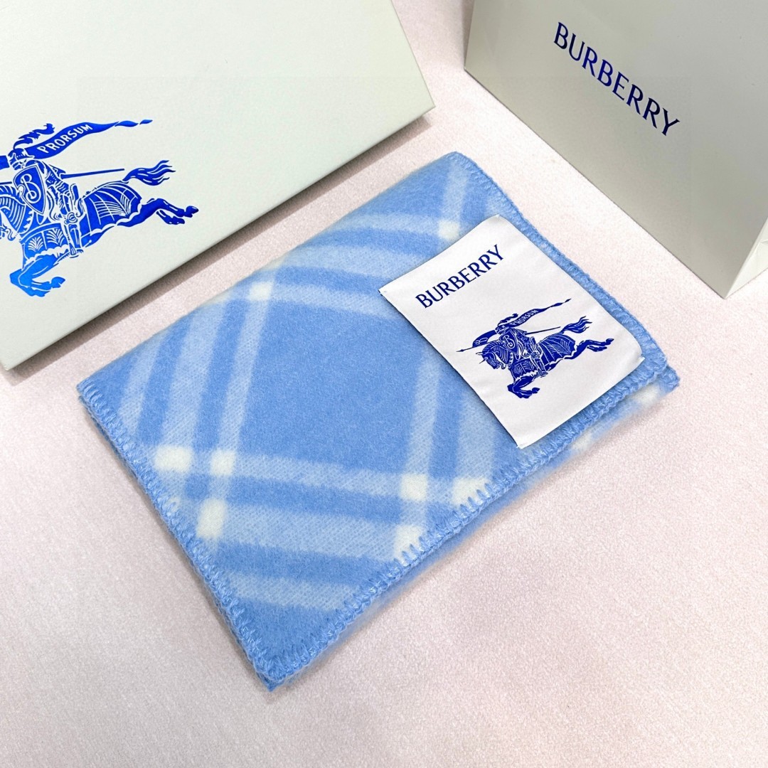 最新天兰色到! (全智贤同款,百分百对版)
Burberry可遇不可求的王炸级单品,绝对是