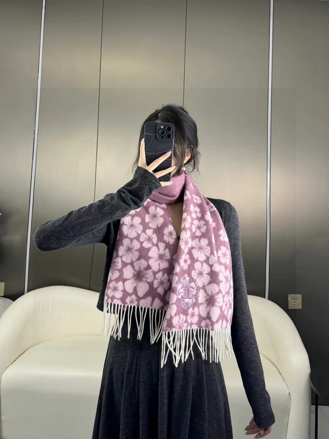   上新！2025秋冬香奈儿男女同款，同步专柜，高端羊绒针织围巾！ 可正式，可随意，非常Classica