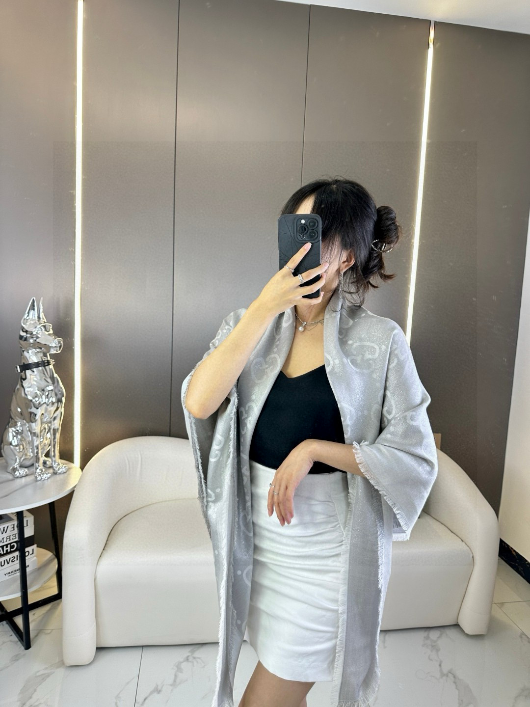 
💕G家【GG金线提花披肩140】方巾，璀璨至极，女神必备的，实物真的美得太闪耀了，品质极好‼️款式经典