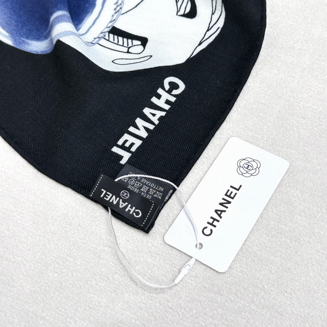 【钱币】高性价比香奈儿（CHANEL） 【双面同色】 高密度 高工艺140*140大披肩，70%羊绒➕3