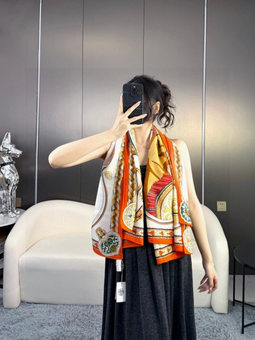 Luxurious Hermes-Style Double-Sided Cashmere Blend Scarf - 135cm x 135cm 1 Luxurious Hermes-Style Double-Sided Cashmere Blend Scarf – 135cm x 135cm