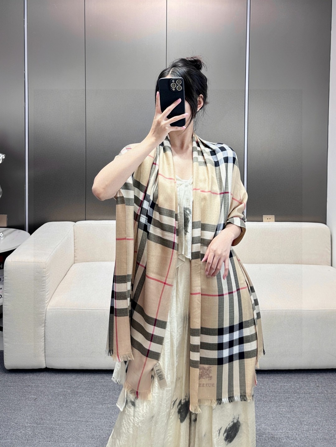   巴宝莉正装系列货 专供旗舰店的viP 💍💍💍顶级苏格兰进口山羊绒  🎆无比的高贵优雅 知性的款式 🎀