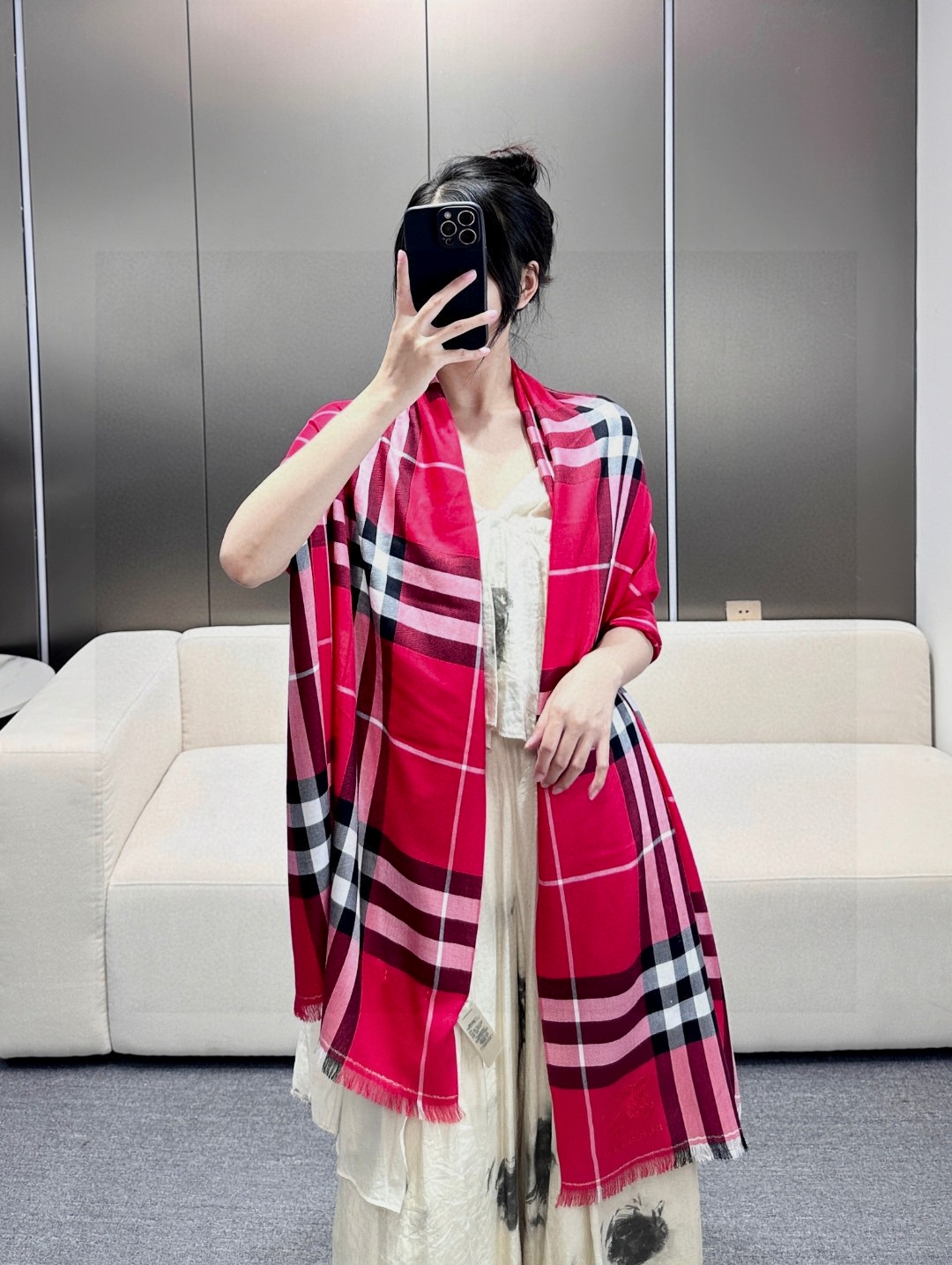   巴宝莉正装系列货 专供旗舰店的viP 💍💍💍顶级苏格兰进口山羊绒  🎆无比的高贵优雅 知性的款式 🎀