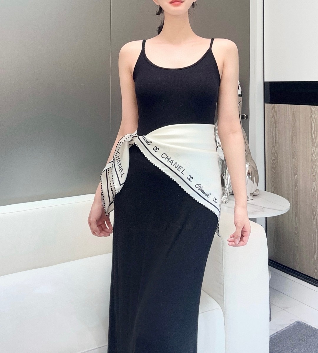 โ๐๐๐๐๐โข ๐๐๊ซ๊ซ๊ชใๅคง็ๆฌพ-ใ
Size๏ผ90.x90cm 100%ๆ็บน็ไธ
็ฒพ่ด้ๆๅทฅๅท