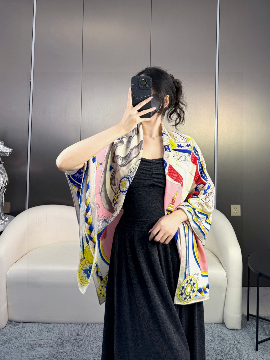   2024年专柜同步 Hermes【双面同色 顶级丝绒方巾140推荐💕顶级工艺超值‼️爱马仕专柜爆款🎁