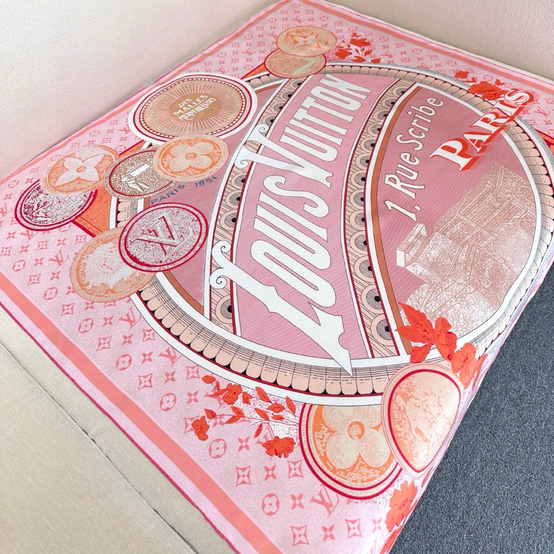 𝐋𝐨𝐮𝐢𝐬 𝐕𝐮𝐢𝐭𝐭𝐨𝐧 • 𝟐𝟓ꫛꫀꪝ《复古海报》Size：90x90cm 100%斜纹真丝 18m