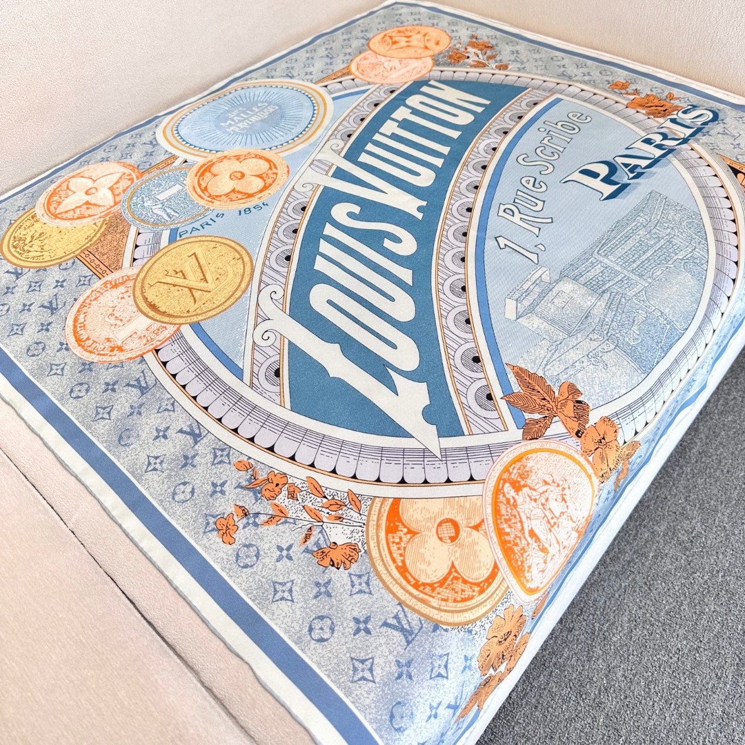   𝐋𝐨𝐮𝐢𝐬 𝐕𝐮𝐢𝐭𝐭𝐨𝐧 • 𝟐𝟓ꫛꫀꪝ《复古海报》
Size：90x90cm 100%斜纹真丝 