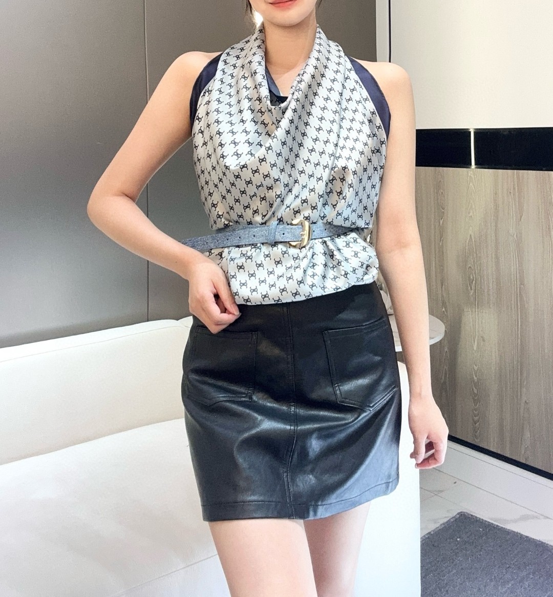   【▪真丝上新🆕……️ 惊艳！😘。披着围着都美的~让人过目不忘！！】Celine这款出来的效果真的，一