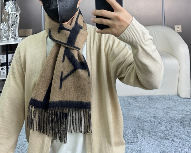 Elegant Double-Sided Cashmere Scarf, Unisex Design, Stylish and Versatile 1 Elegant Double-Sided Cashmere Scarf, Unisex Design, Stylish and Versatile