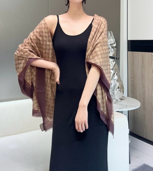 Gucci Horsebit Cashmere Square Scarf 140 Beige and Ebony 2 Gucci Horsebit Cashmere Square Scarf 140 Beige and Ebony