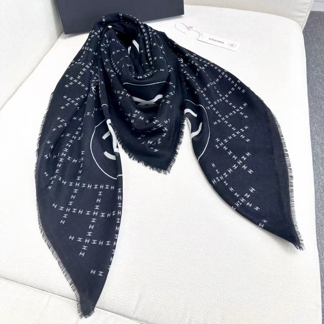   高品质  CHANE香奶奶 系列专柜最新同步！本系列经过专柜品质染色，首道工序清洗后直接加工，保持了