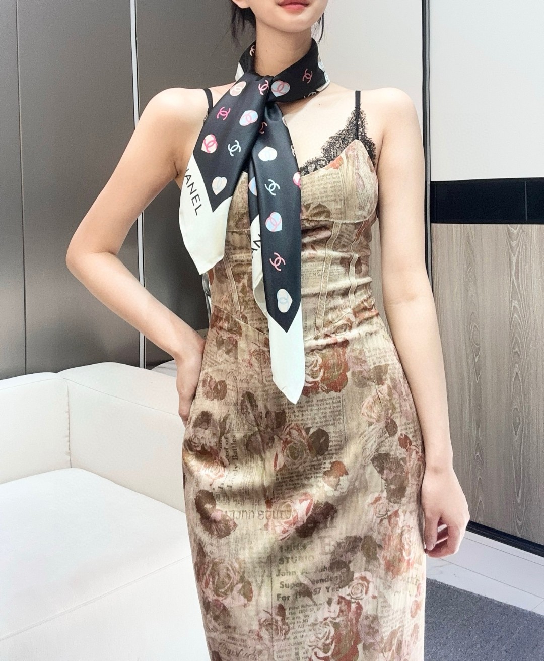  ✨✨CHAMEL【小香蝴蝶结90】真丝方巾‼️抢‼️VIP推荐  ‼️👍下手一定要快【高端  大爱❤️