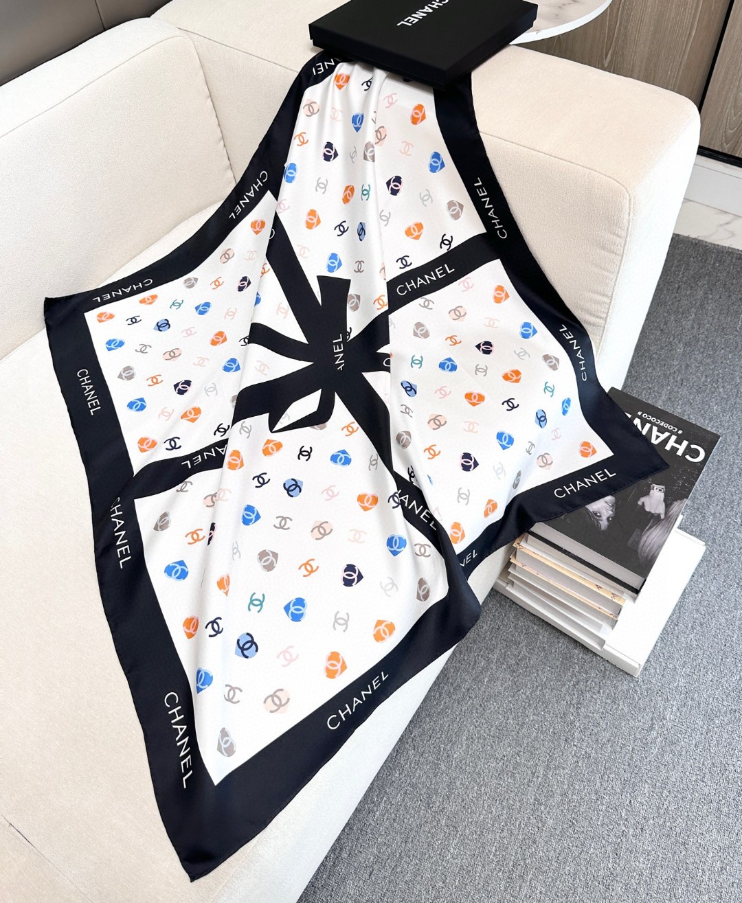  ✨✨CHAMEL【小香蝴蝶结90】真丝方巾‼️抢‼️VIP推荐  ‼️👍下手一定要快【高端  大爱❤️