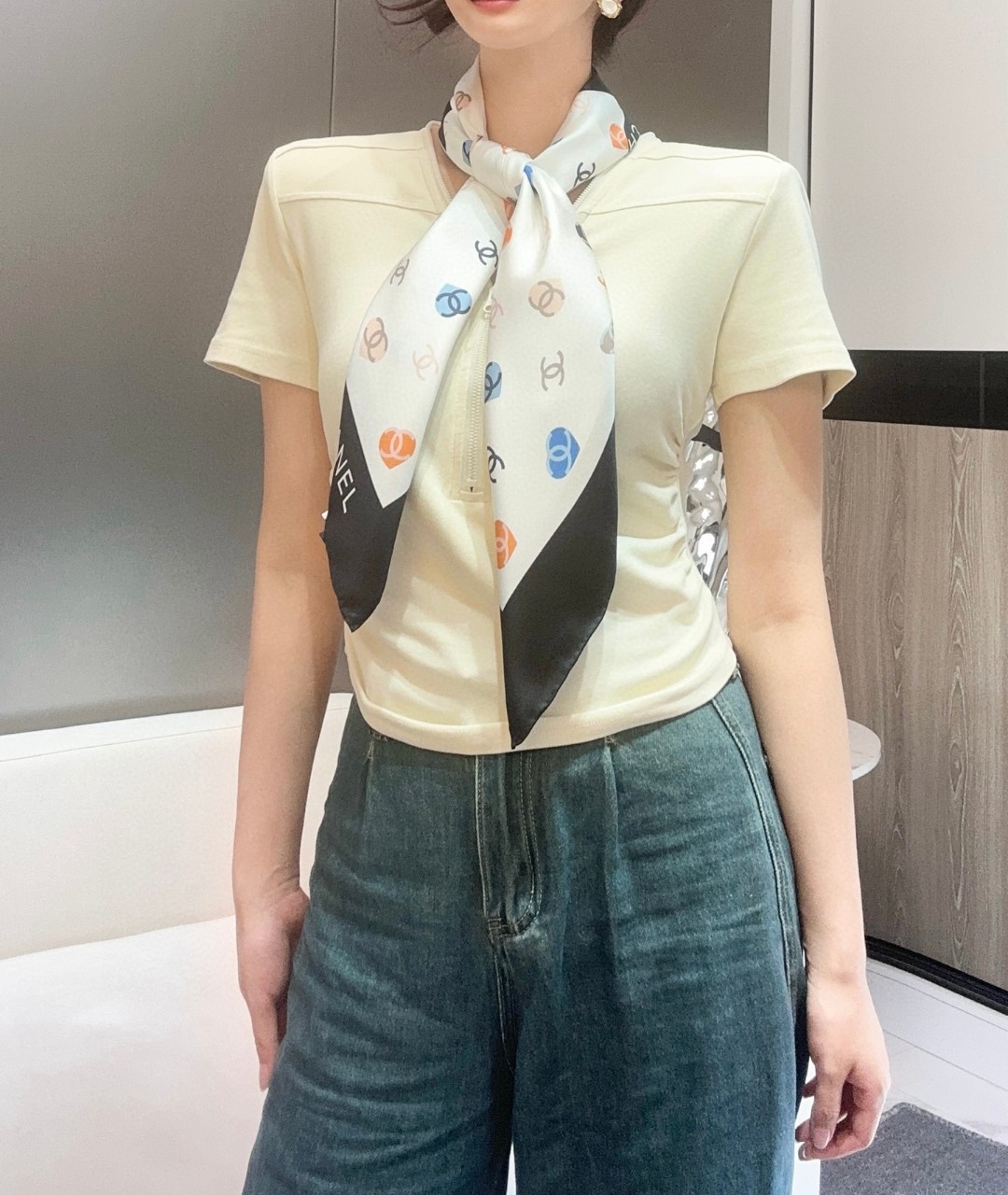  ✨✨CHAMEL【小香蝴蝶结90】真丝方巾‼️抢‼️VIP推荐  ‼️👍下手一定要快【高端  大爱❤️