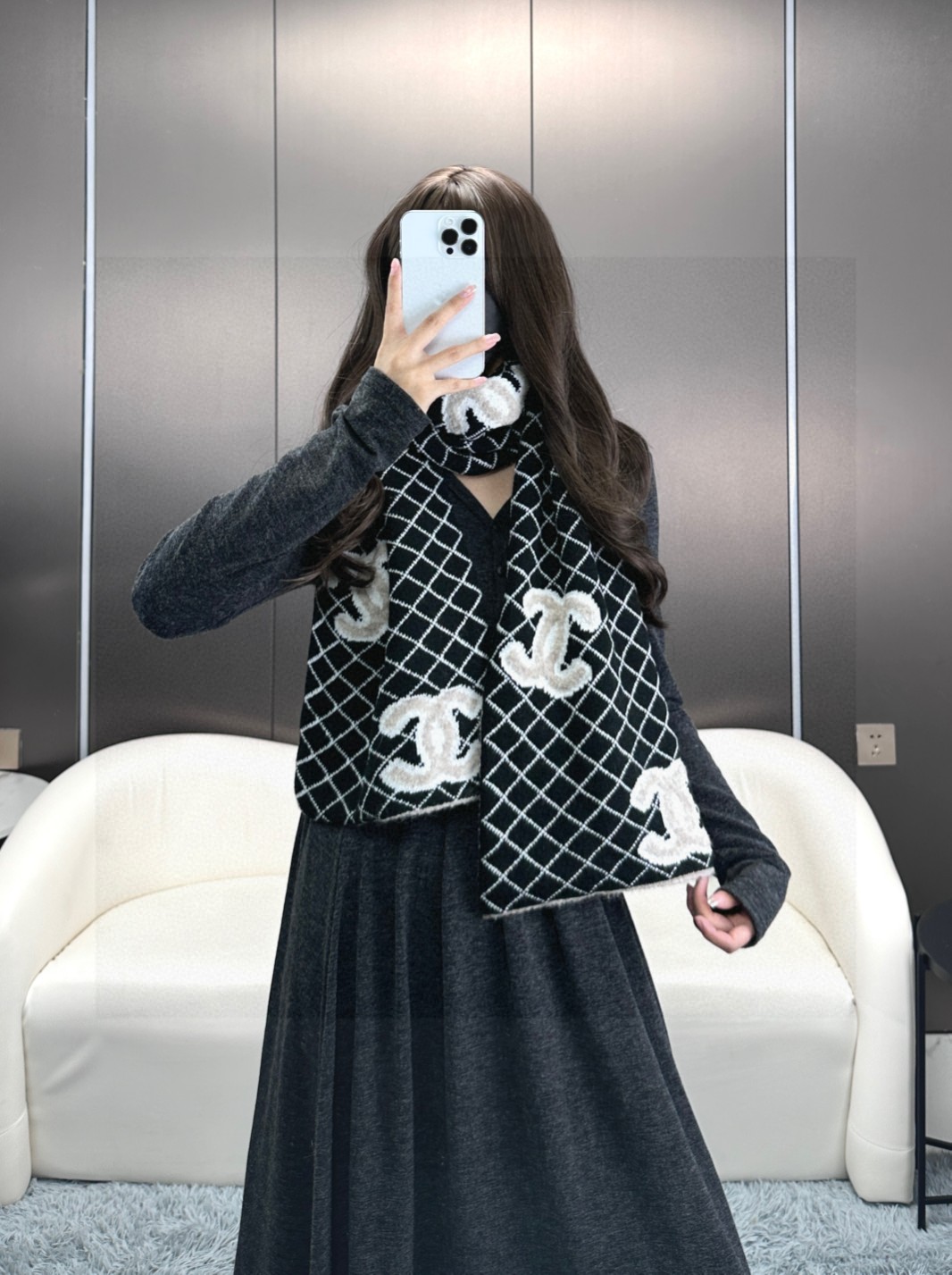 。高版本 对版颜色 黑长卡其灰来咯🥰🥰看细节颜色
一看到达人在晒这条24年秋冬最新款Chanel 就马上