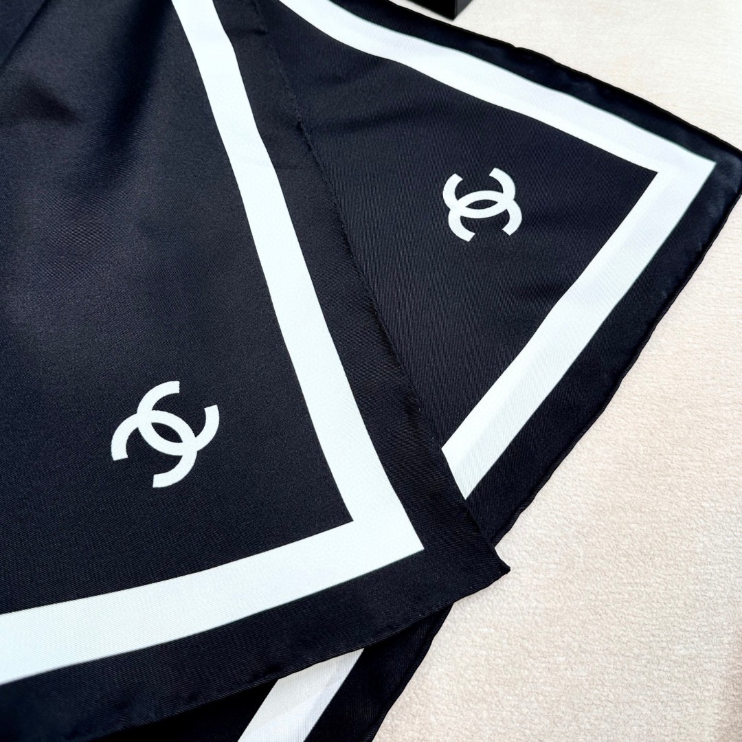 18姆米双面 14姆米单面太！好！看！无法被低估的灵魂简约， Chanel 24K cc最🆕最简约的真丝