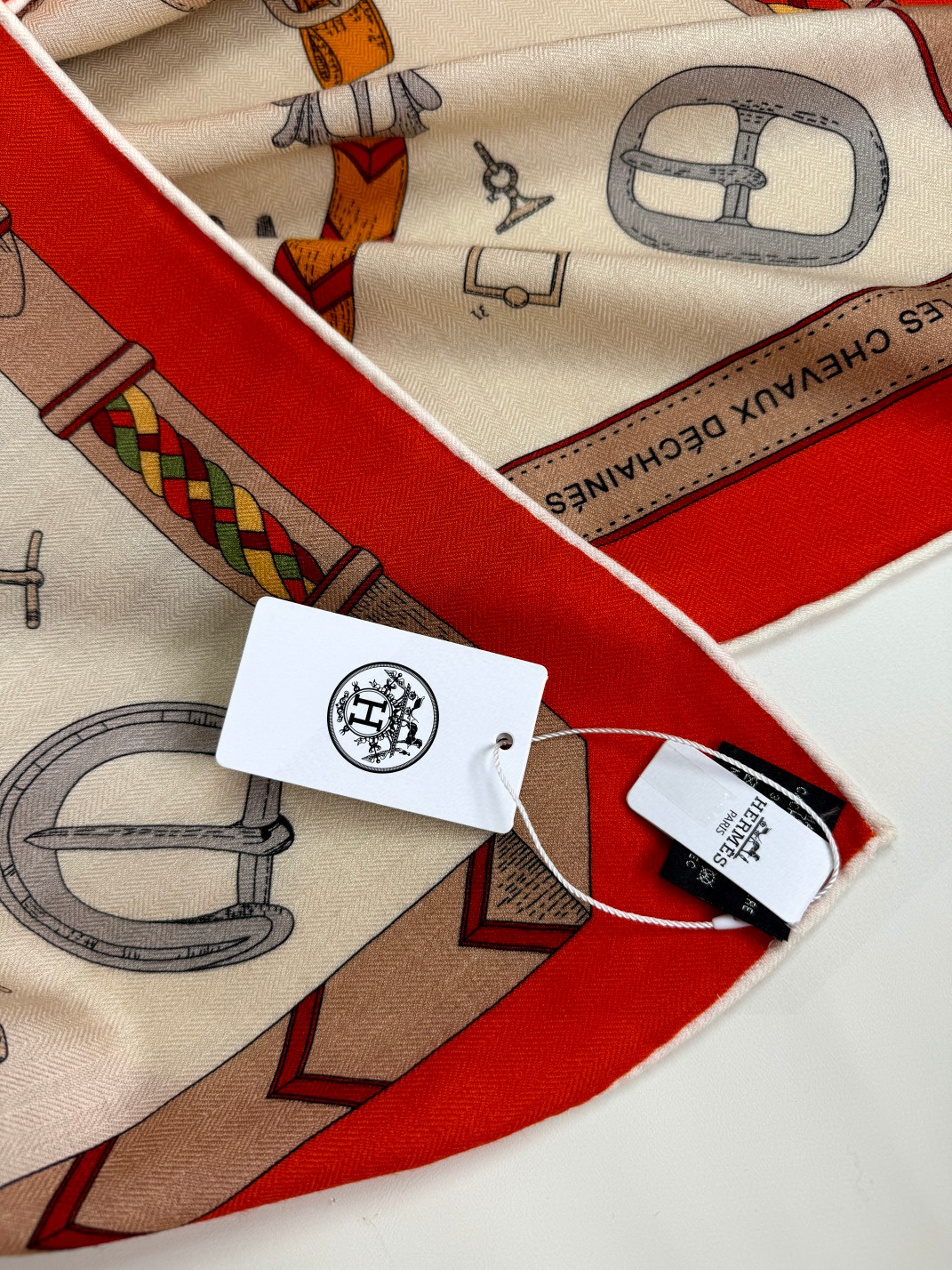   2025年专柜同步 最新款Hermes【双面同色】【跃动的马儿 140】‼️顶级丝羊绒工艺超值‼️爱