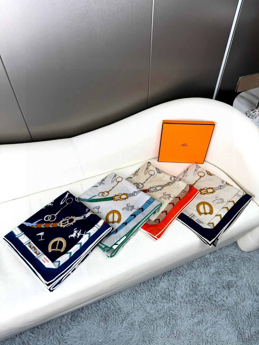   2025年专柜同步 最新款Hermes【双面同色】【跃动的马儿 140】‼️顶级丝羊绒工艺超值‼️爱