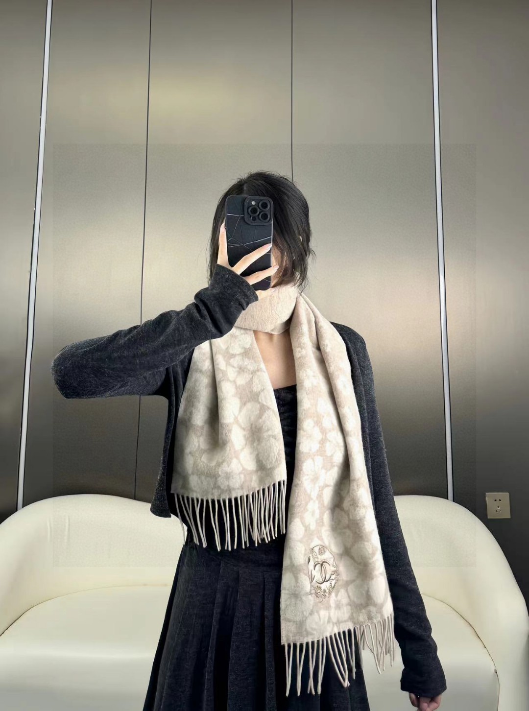   上新！2025秋冬香奈儿男女同款，同步专柜，高端羊绒针织围巾！ 可正式，可随意，非常Classica