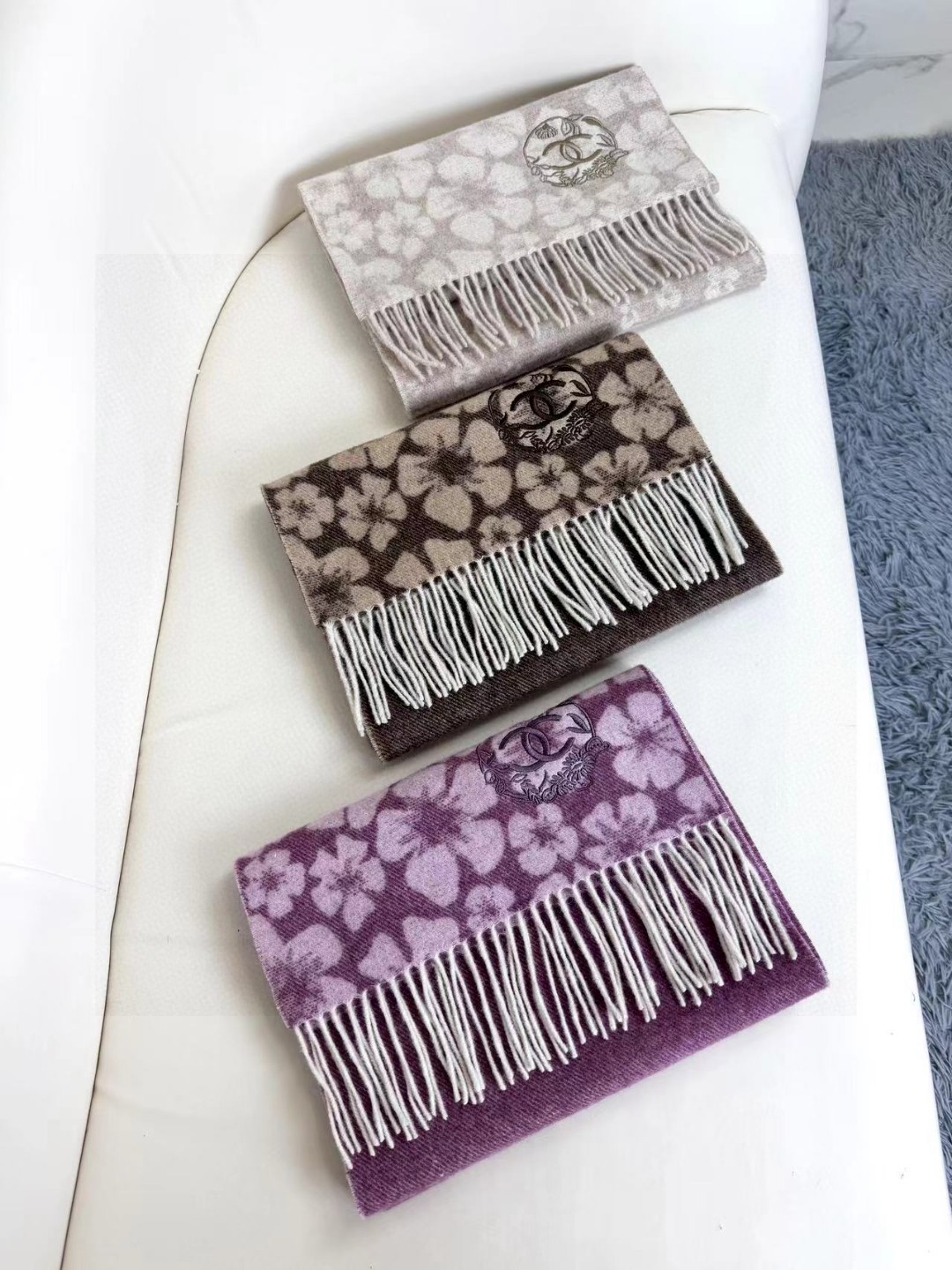   上新！2025秋冬香奈儿男女同款，同步专柜，高端羊绒针织围巾！ 可正式，可随意，非常Classica