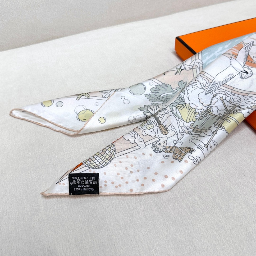 。“爱马仕旗舰”90方巾手工卷边斜纹真丝方巾（100%桑蚕丝）。这款爱马仕的经典单品展现强大而迷人的女性