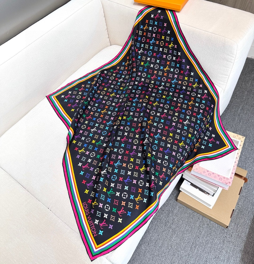 16姆米单面 18姆米双面 LV x TM 90 方巾【18mm顶级真丝双面同色丝巾】LV x TM M