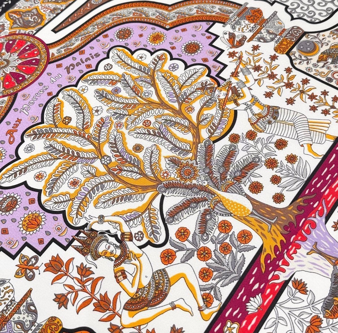  Hermes 又一力作《王宫之门》双面异色，一条带出二种风格
三十而已某太太同款
宫殿是 hermes