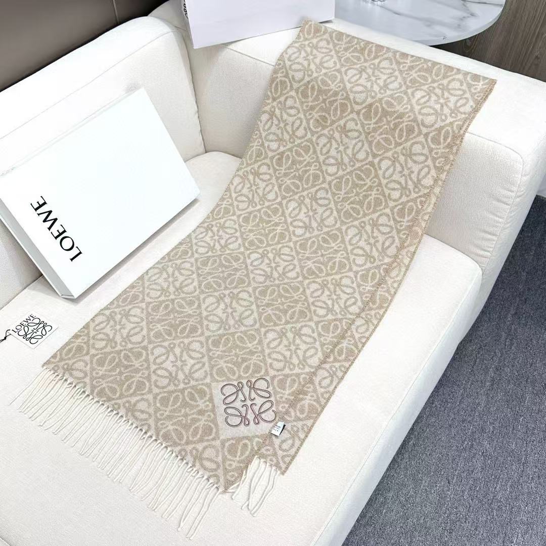 Loewe 罗意威LOEWE 2025最新款最火围巾 双面羊毛和羊绒围巾 点缀双色格纹 Anagram 缇花图案