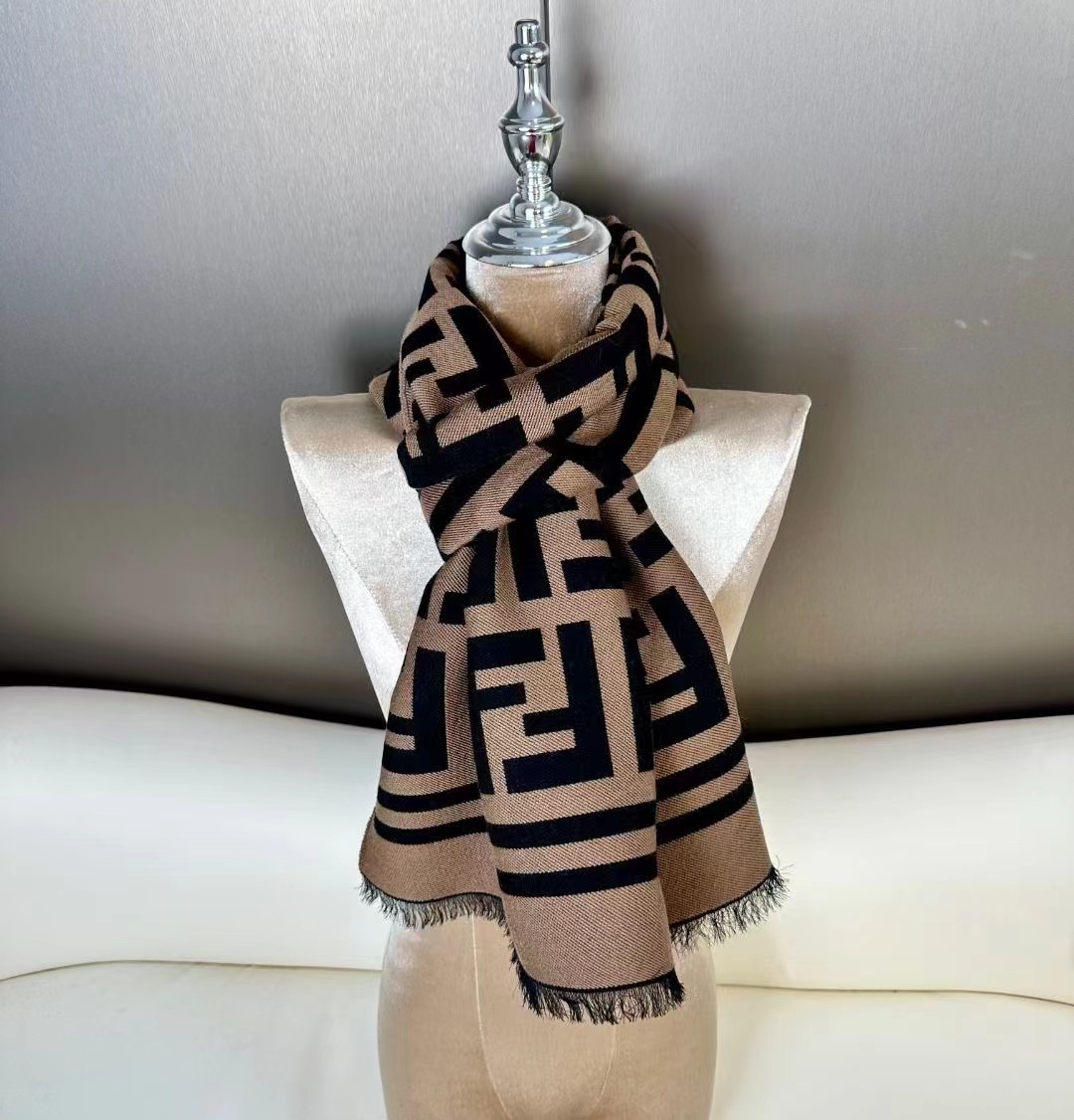 【▪️全网最好的Fendi!!王牌口碑款做特惠福利了❗️速度来抢,超值上头❗️】吊打乱七八糟的版本,最好