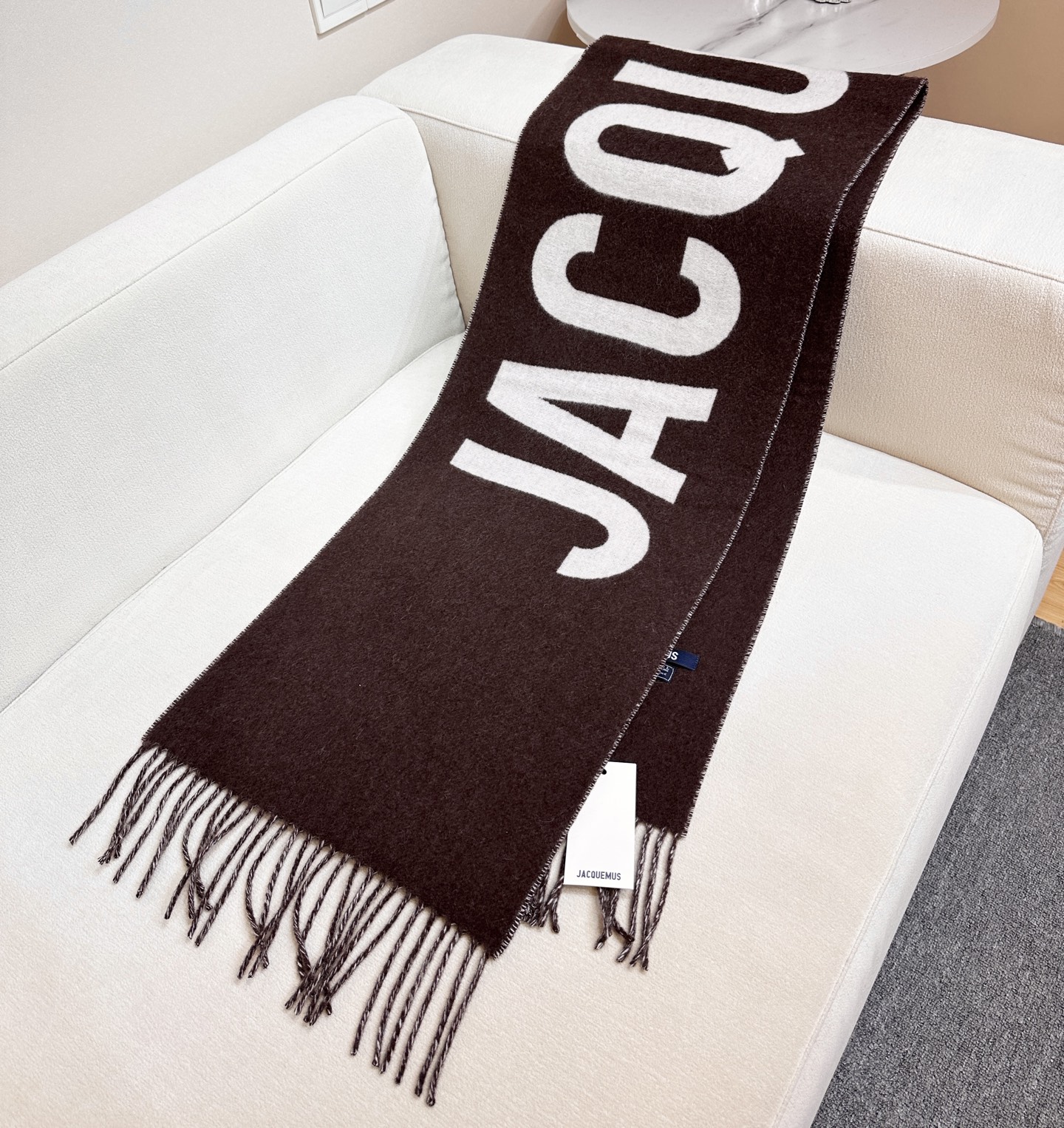 ✨Jacquemus 双面围巾❗今年真的被疯狂种草 今年冬天就非宠这条 好看的要疯掉了，太有型太有魅力了